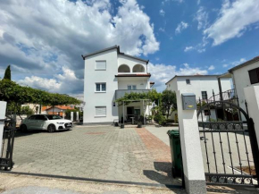 Apartments Tea - 100 m from sea